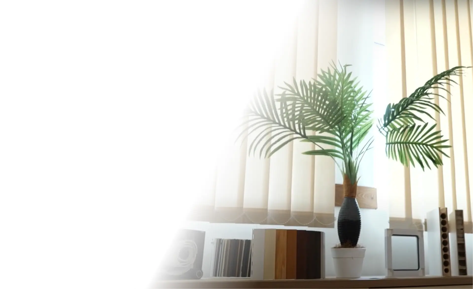 Smart Ablak hero background