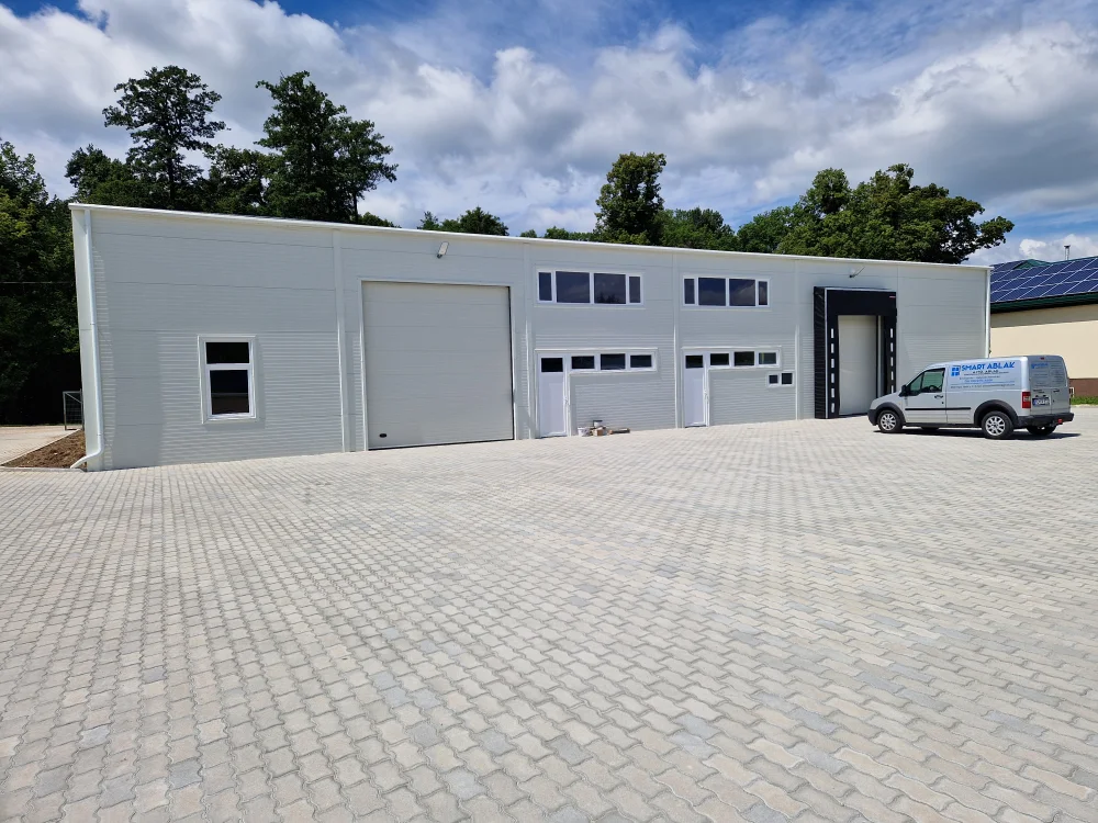 CSARNOK Z+D Ipari kapu telepités